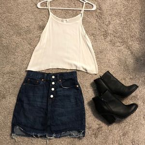 White Simple Crop Tank